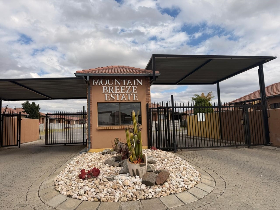 3 Bedroom Property for Sale in Waterval East North West